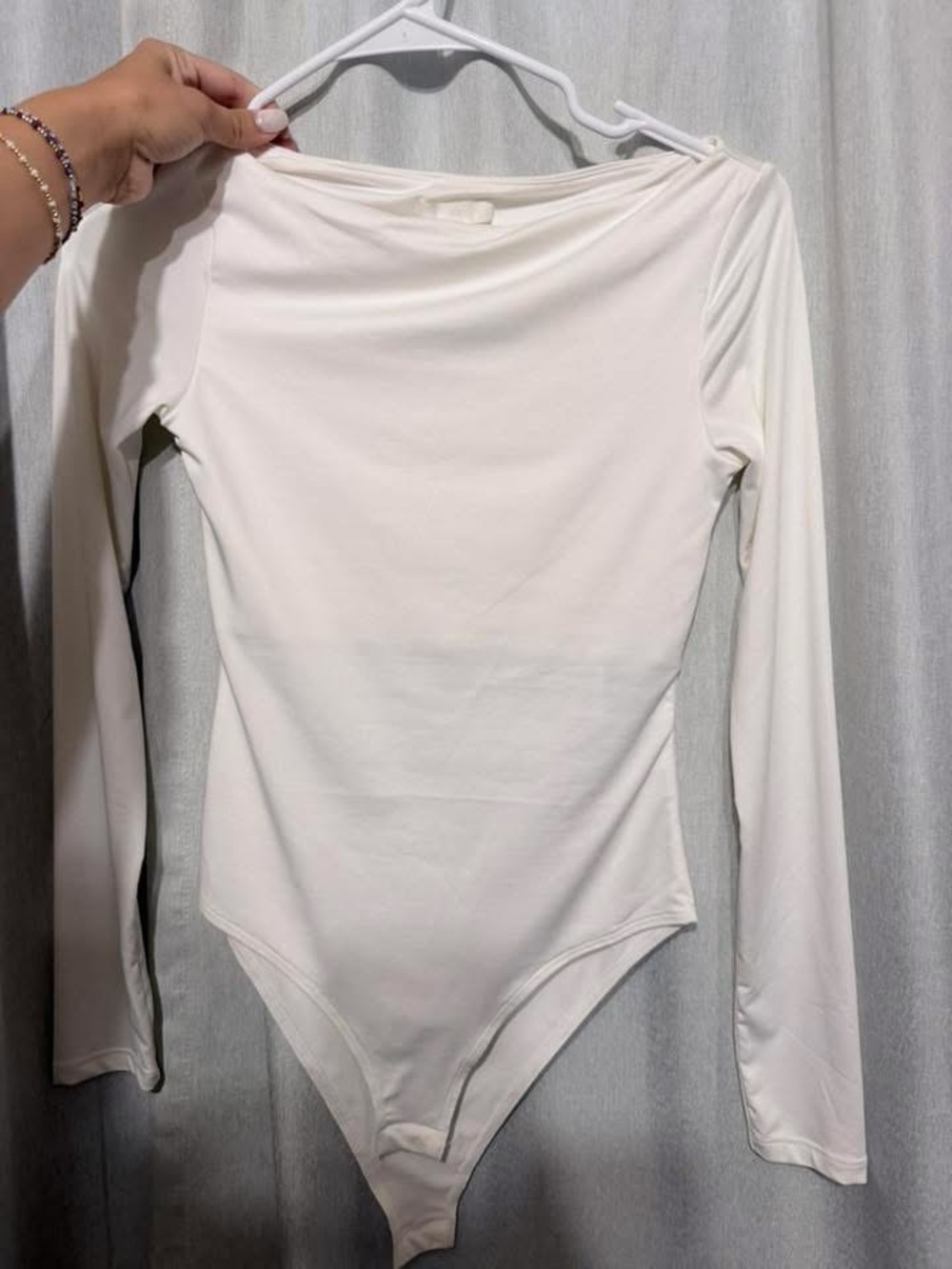Simple Long Sleeve White Bodysuit